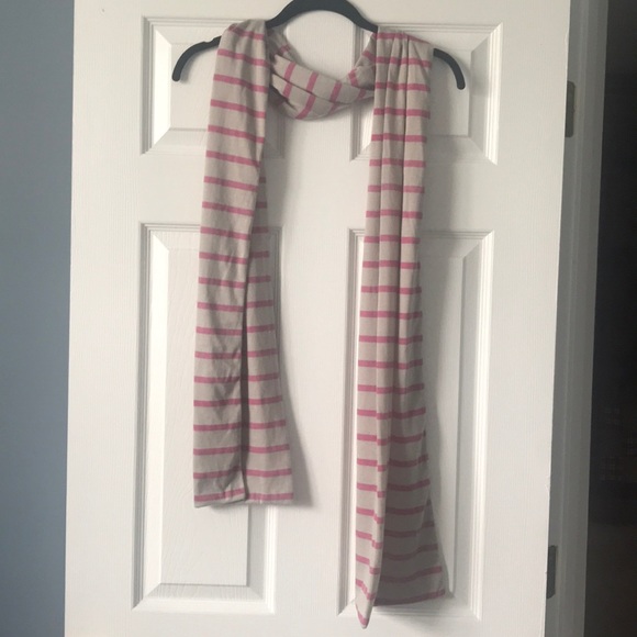 Scarf - Picture 2 of 5